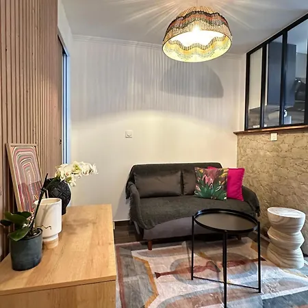 20 Sqm With Bedroom Near Montmartre Apartment *