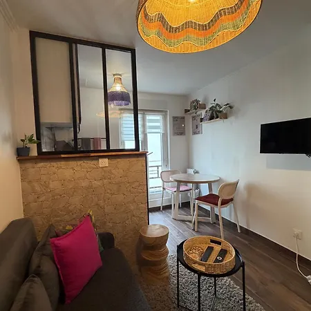 Apartment 20 Sqm With Bedroom Near Montmartre Paris
