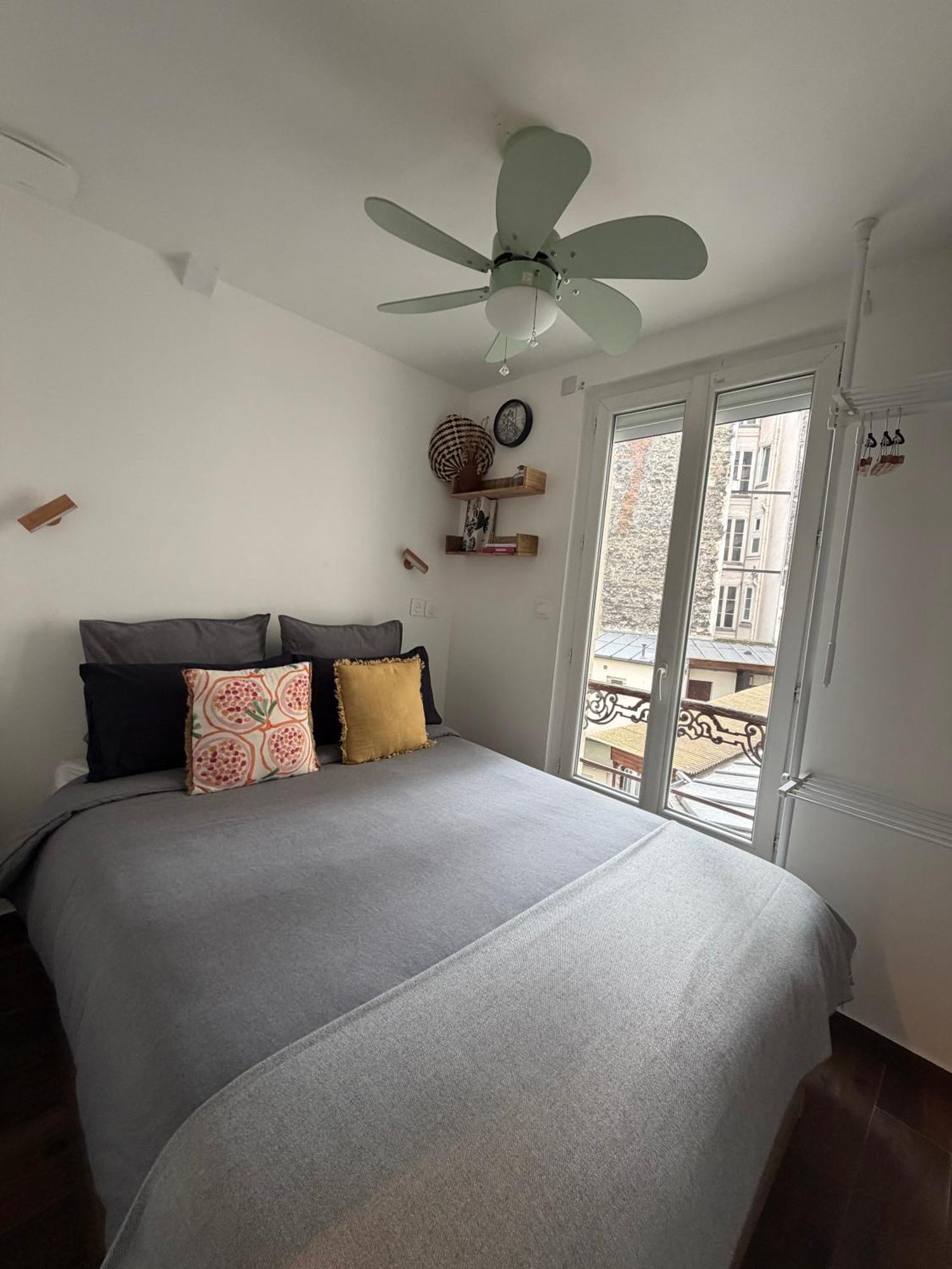 20 Sqm With Bedroom Near Montmartre Apartment Paris